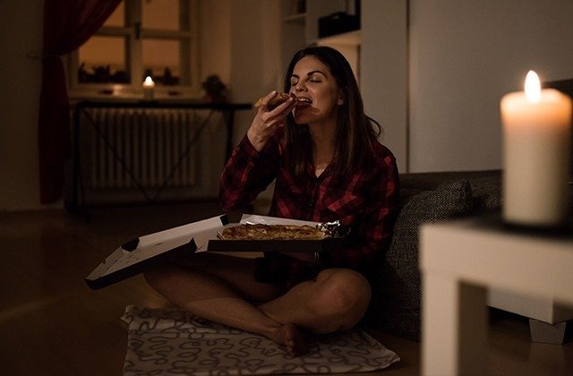 Eating Late can lead to Obesity, New Study Suggests